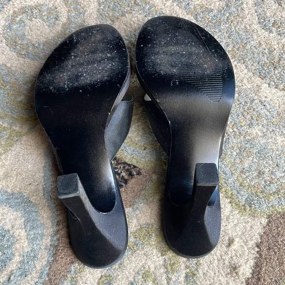 Black dressy heels size 7 by Jennifer Moore - Picture 5 of 8